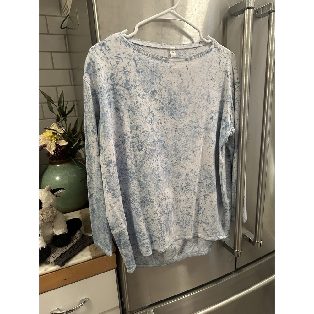 Lululemon Love Long Sleeve In Cirrus Wash Blue Pattern Sz6